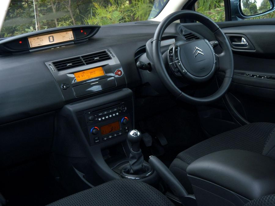  Citroen C4 Berline VTR 2004 года  (AU) (фото 2 из 7)